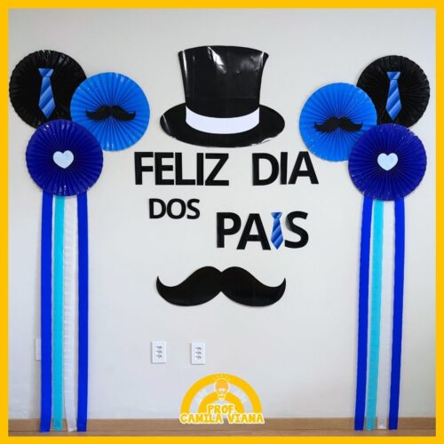PAINEL DIA DOS PAIS COM ROSETAS DE PAPEL